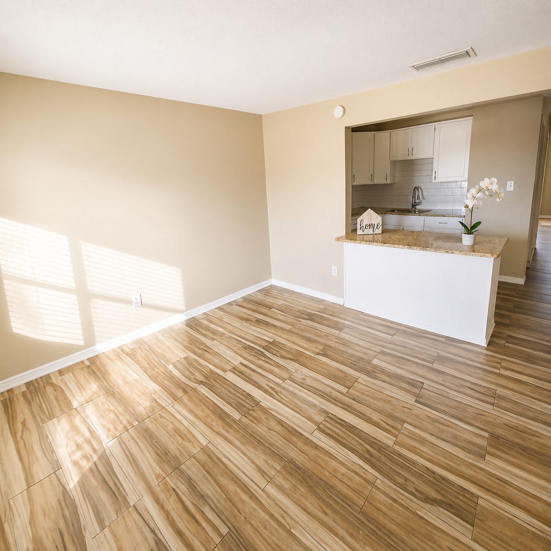 Charming 1-Bedroom Condo Near the Beach – 2501 Harn Blvd #H27, Clearwater, FL – photo 3
