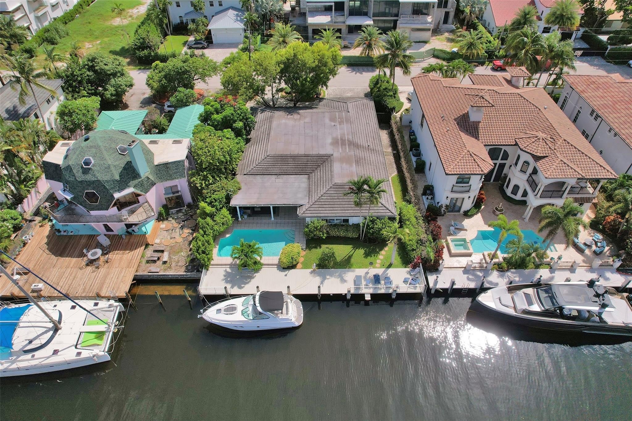 2427 Sea Island Drive – photo 2