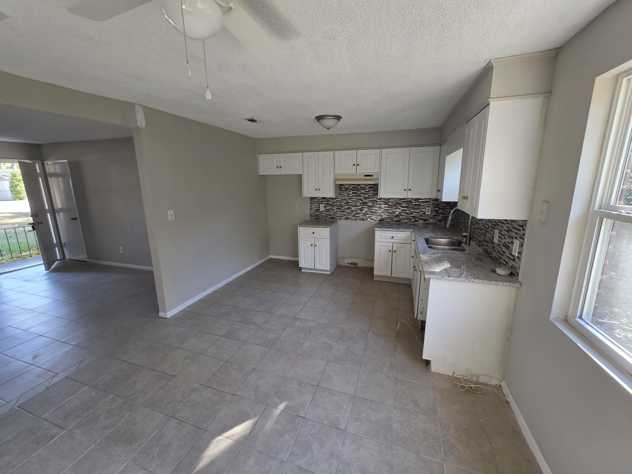 4305 Parkwood Drive – photo 5