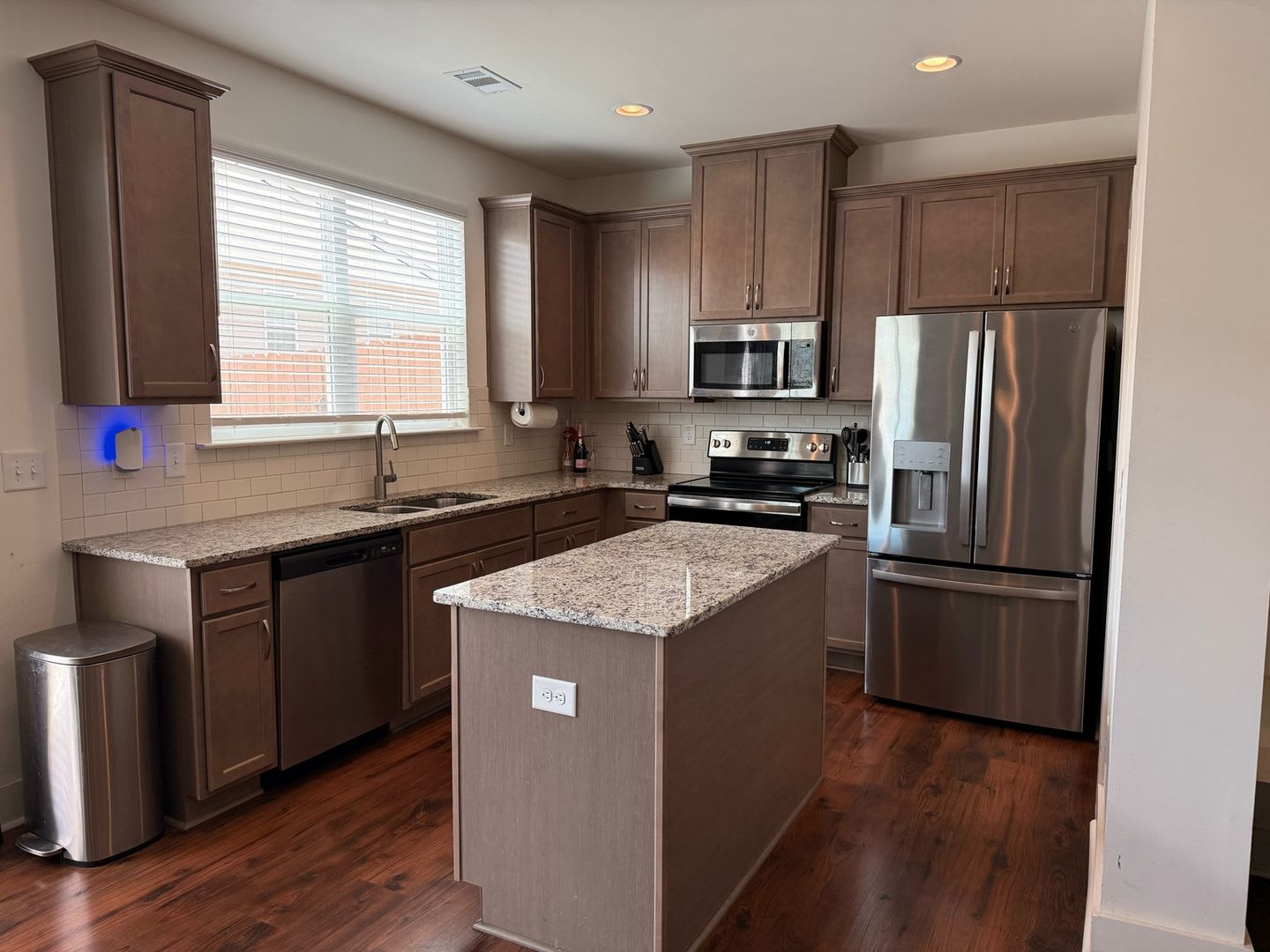 Spacious 3BR Townhome in Fairburn – photo 2