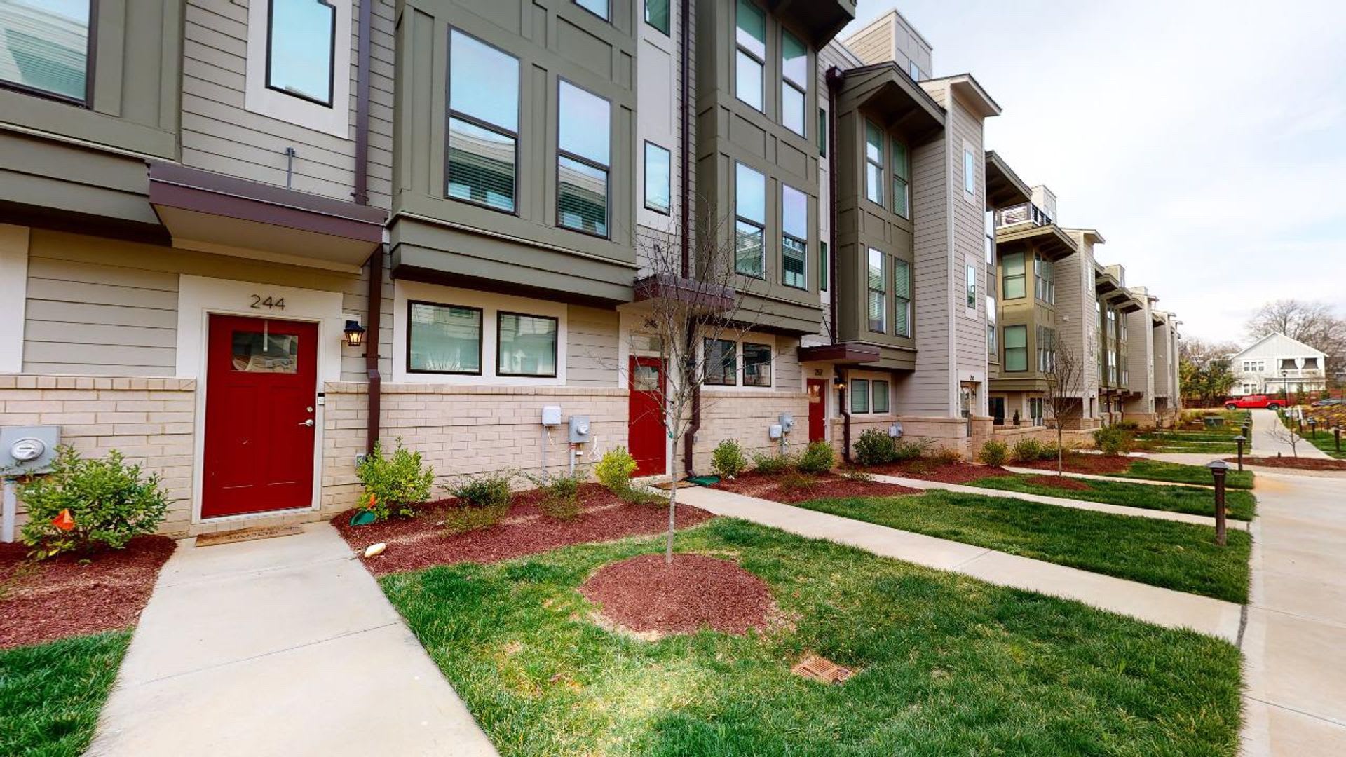 244 Uptown West Dr – photo 2