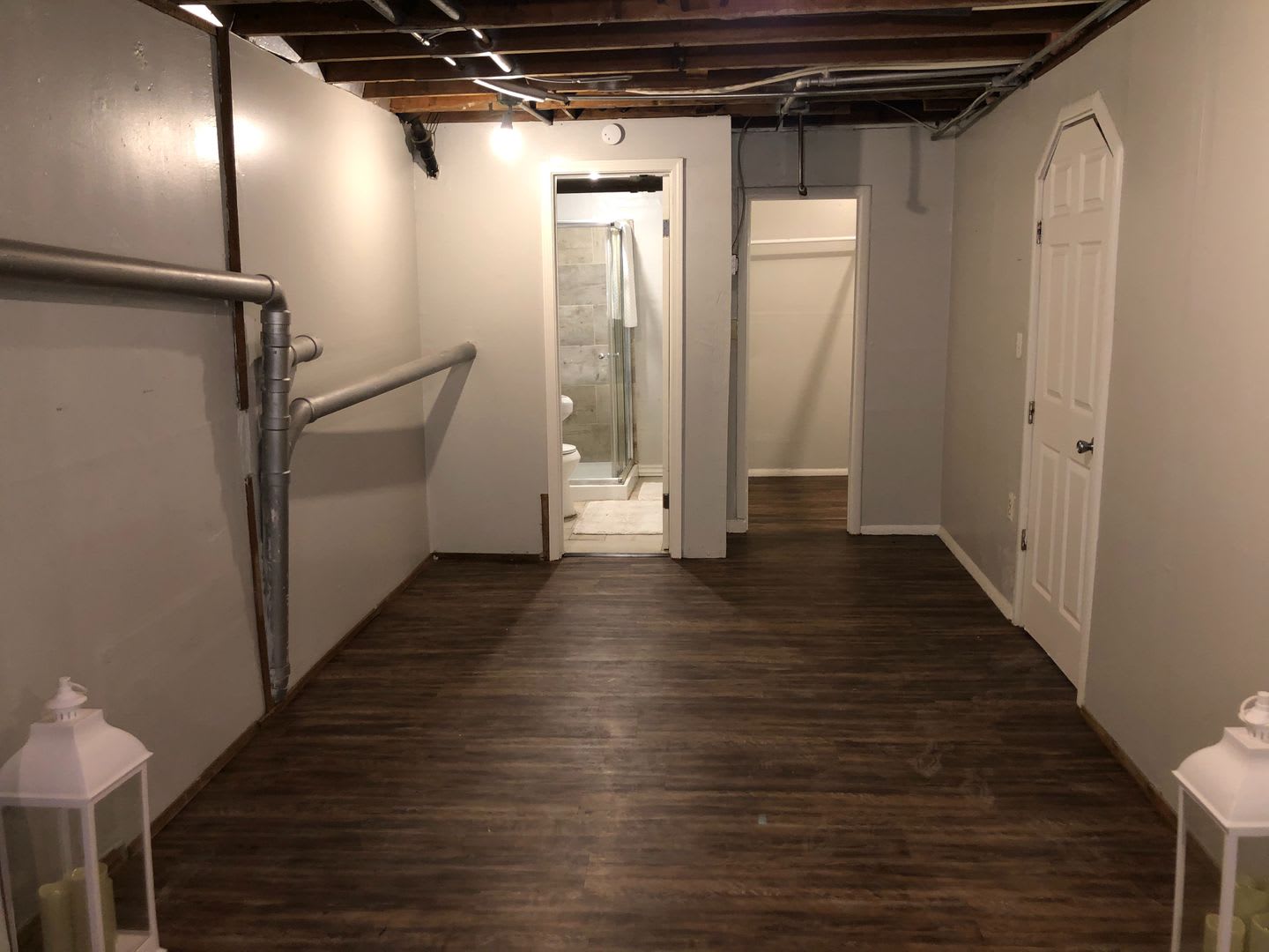 1 bedroom with 1 bath with a single garage, downstairs unit for rent! – photo 4