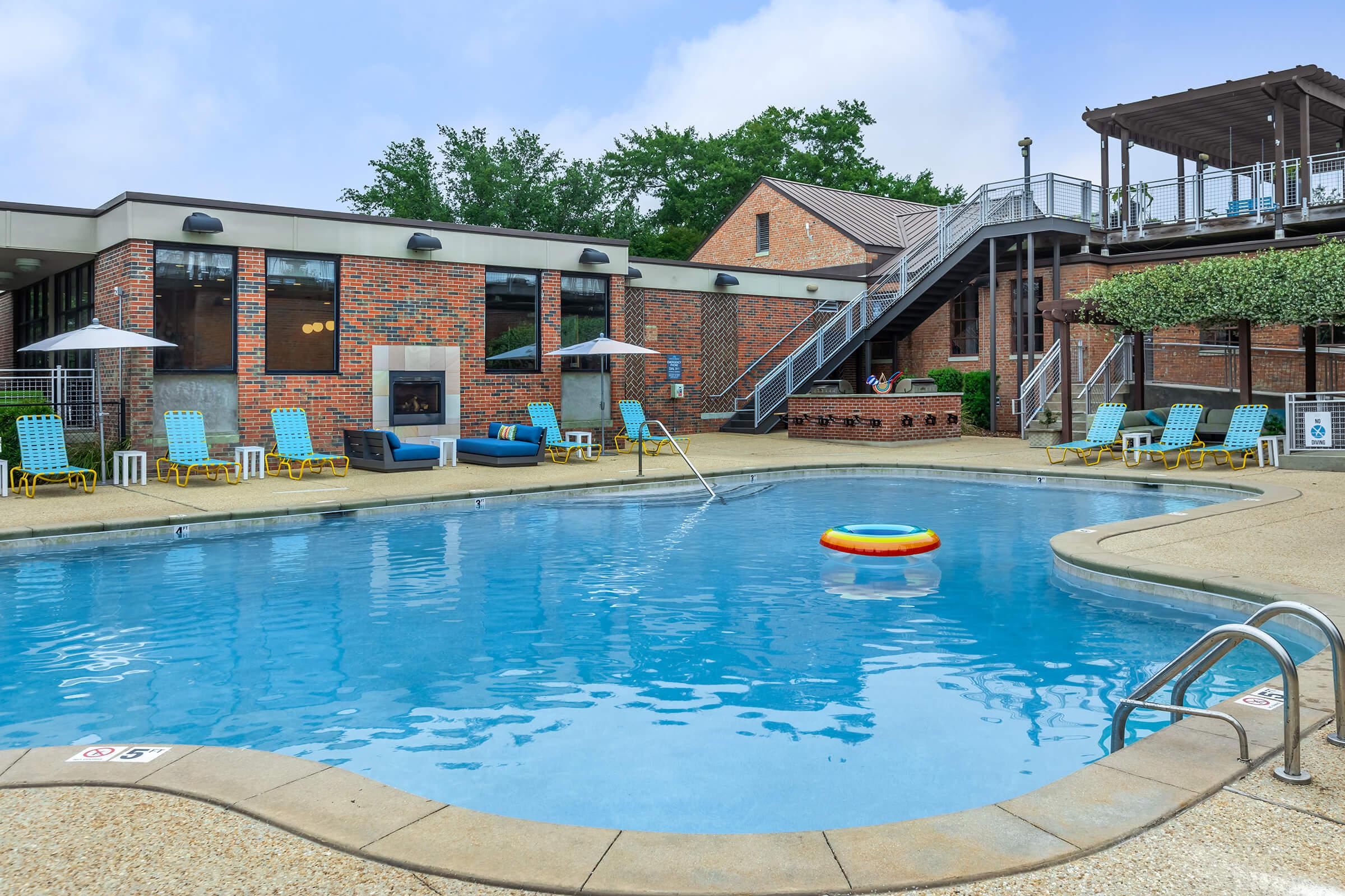 South Front Apartments – photo 1