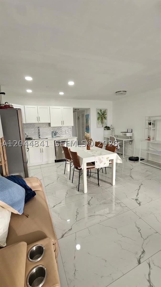 340 Oakridge S – photo 4
