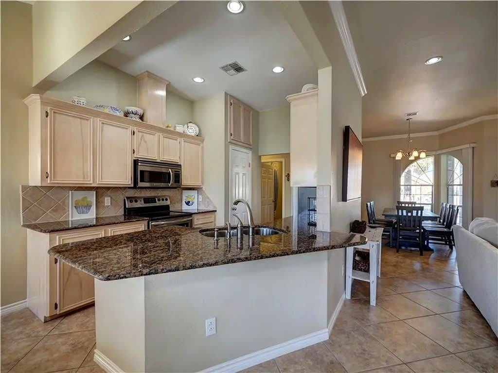14153 Atascadera Avenue – photo 2