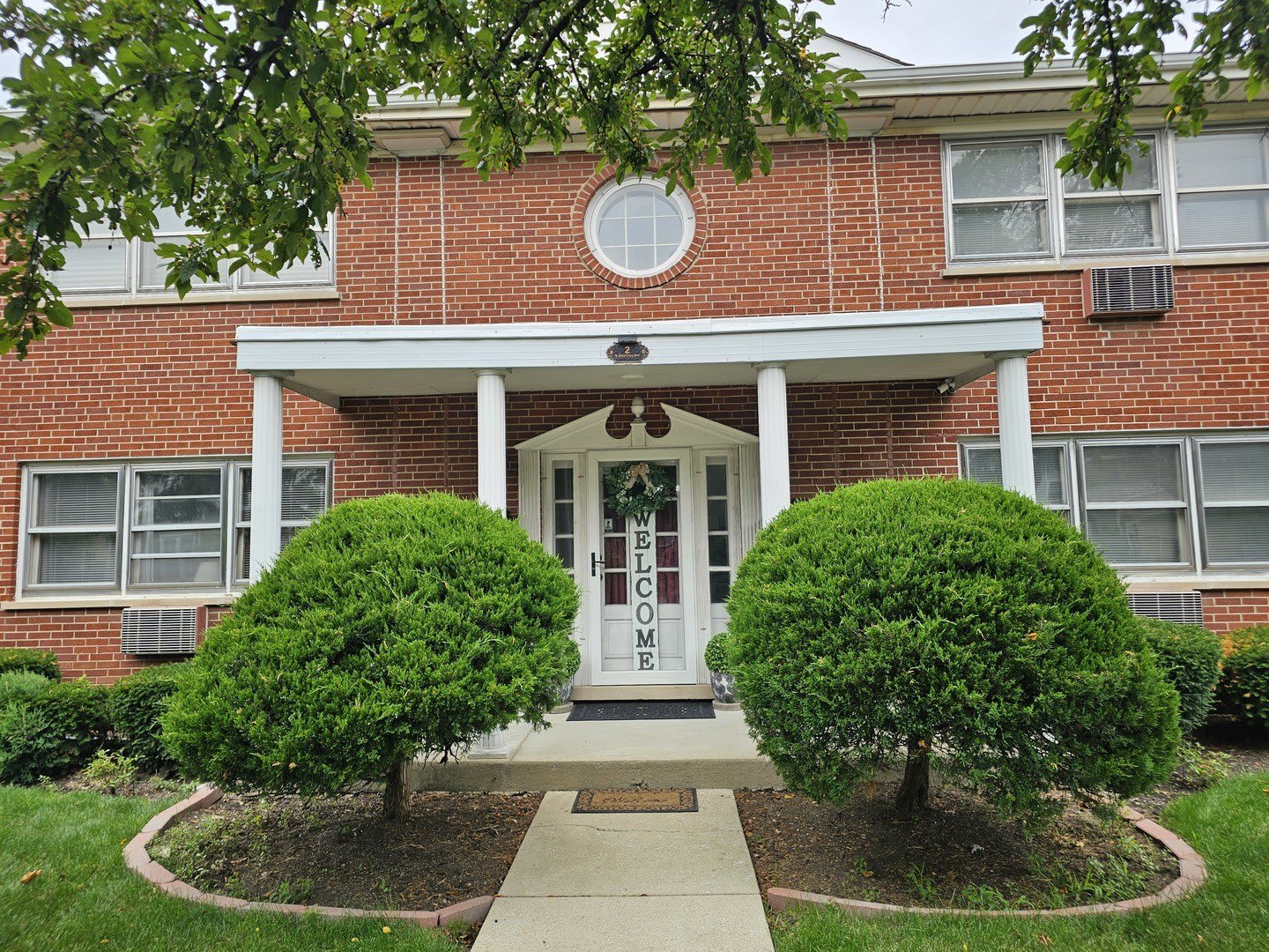 2 N Broadway Avenue – photo 1