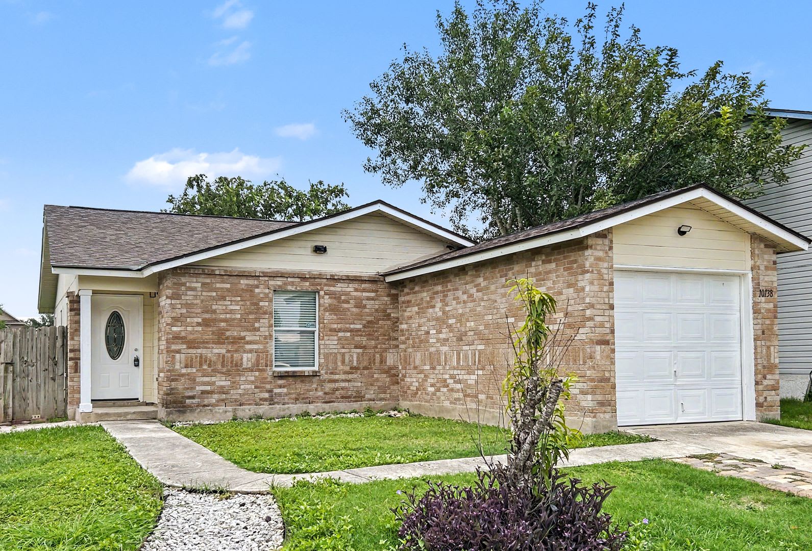 Remodeled Far West Side Home With Spacious Backyard – photo 1