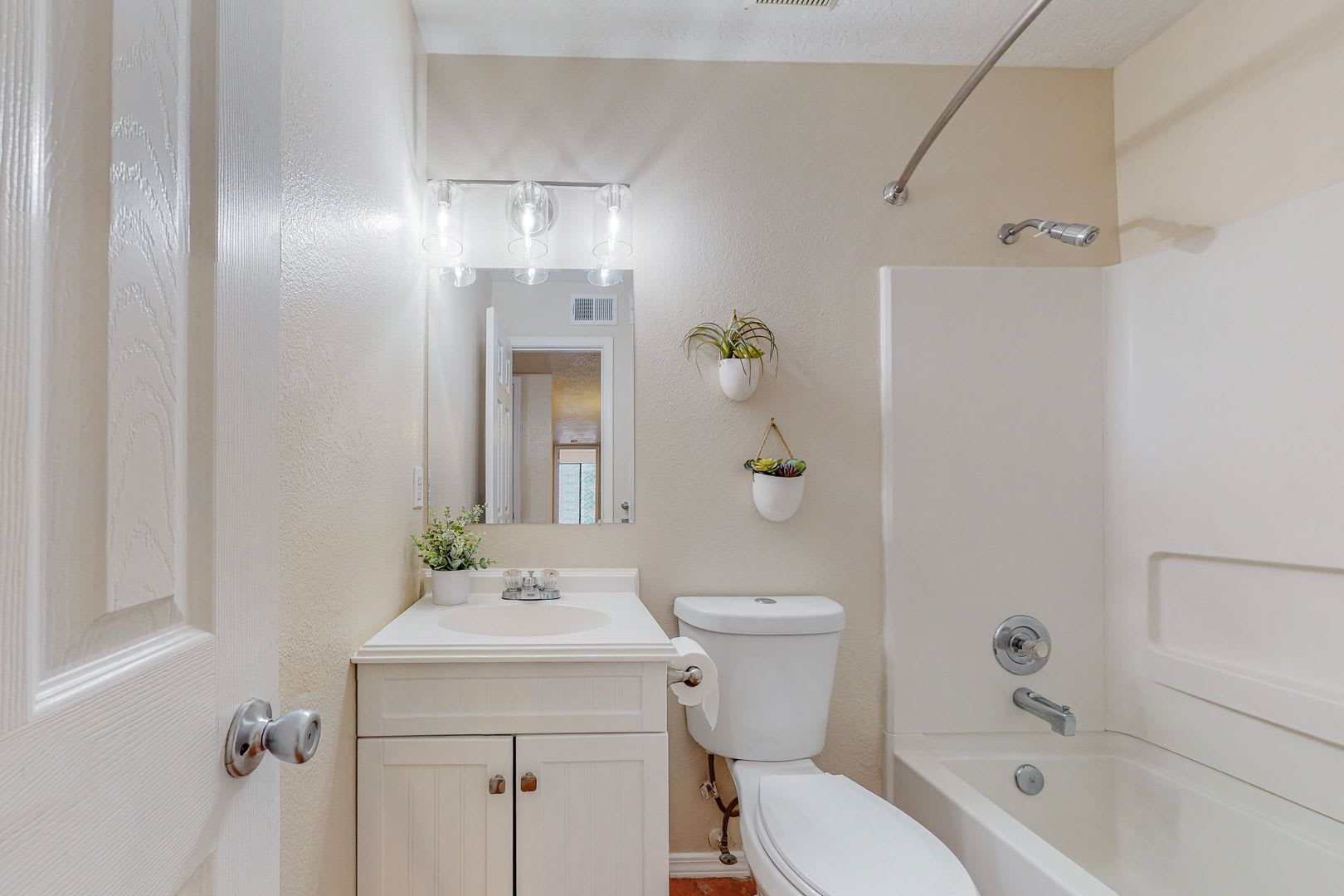 NW PUEBLO STYLE TH 3/BD 2/BA 2/CG – photo 3