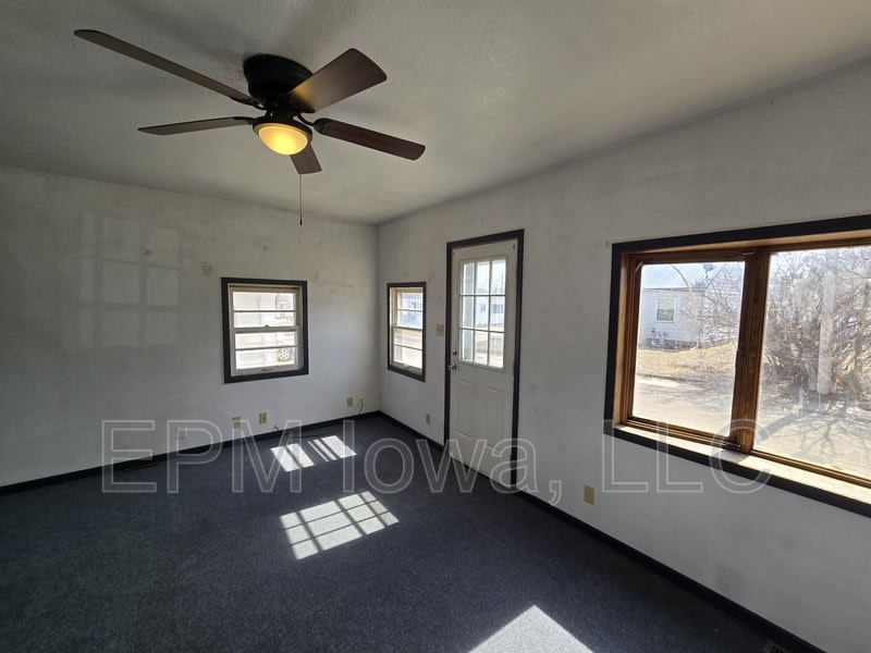 516 Maynard Avenue – photo 2