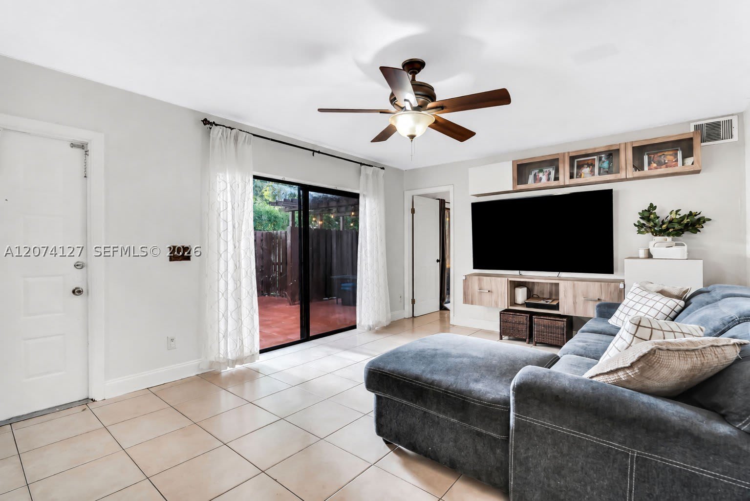 804 SW 119th Way – photo 4
