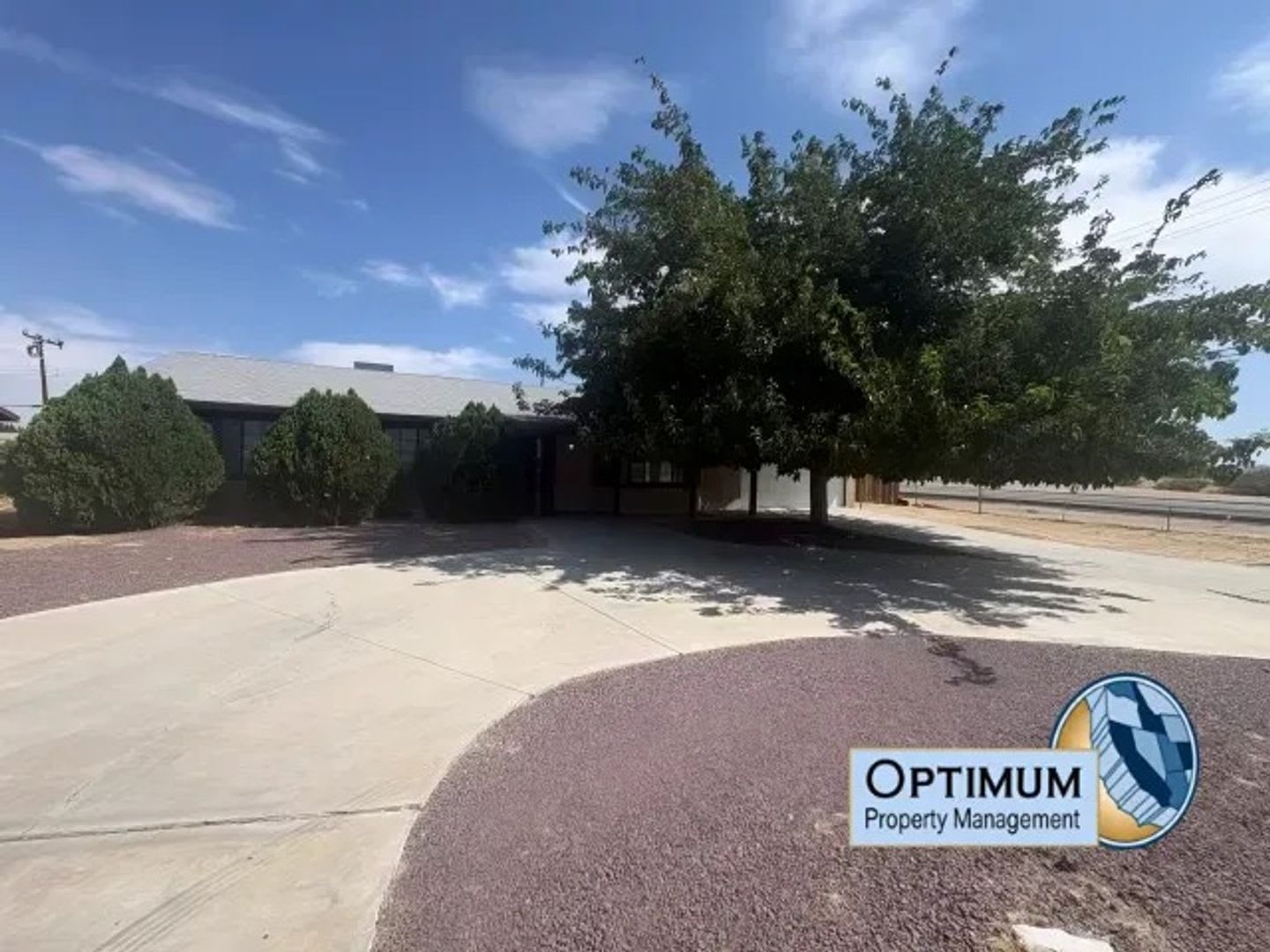 Spacious Victorville Home with Modern Flooring & Comfortable Living Space – photo 3