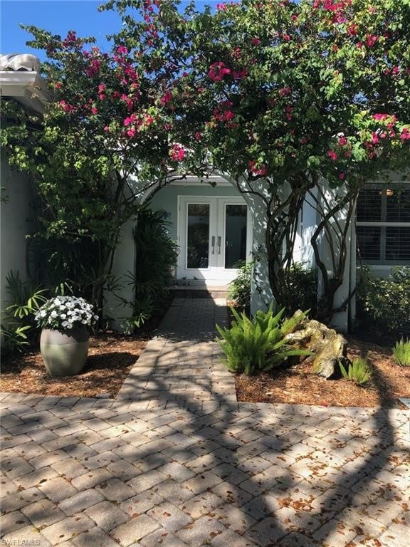 677 18Th Ave S – photo 2