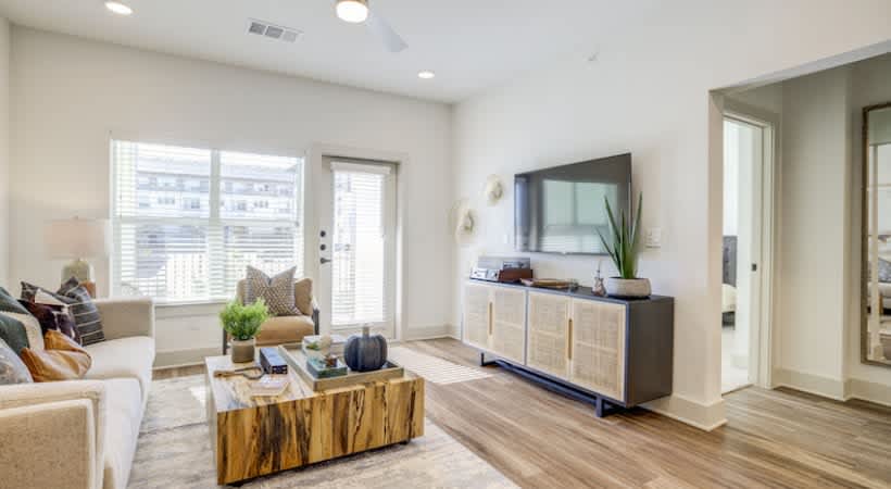 12100 Samsung Blvd – photo 3