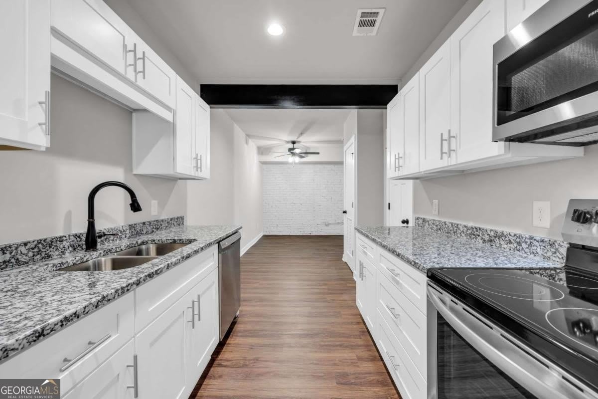 86 S Forest Avenue – photo 4
