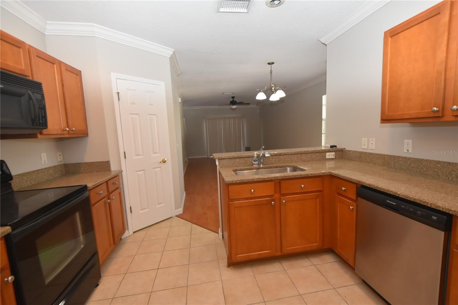 4901 ELIZABETH ANNE Circle – photo 3
