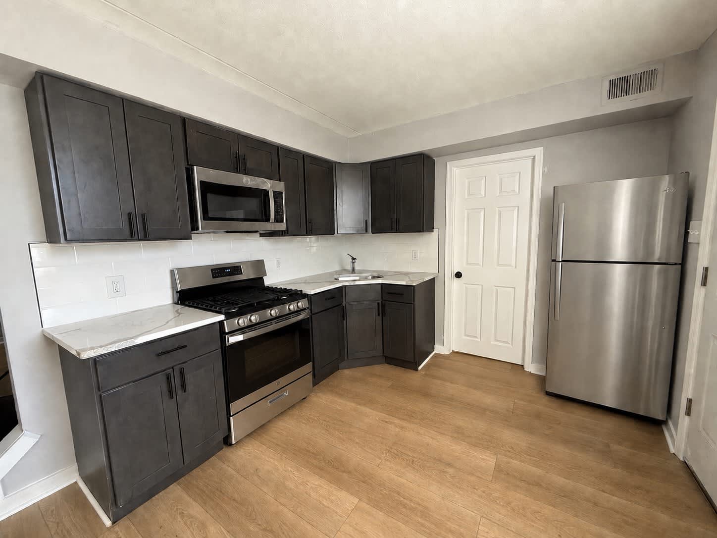 430 Mechanic Street – photo 2
