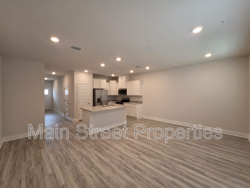 9011 Golden Eye Drive – photo 5
