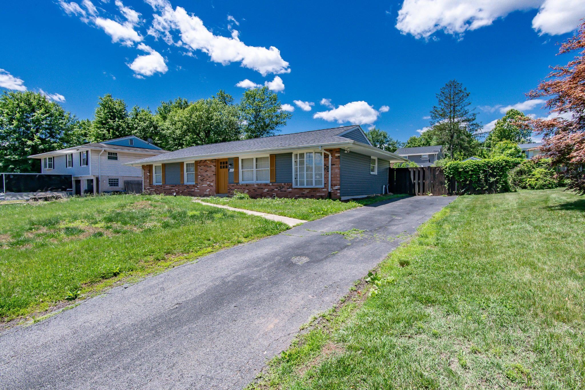1607 N BRUNSWICK Street – photo 5