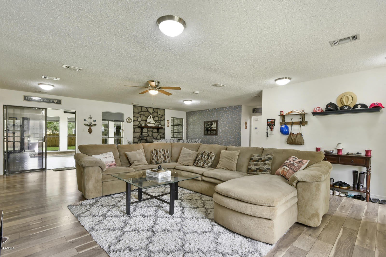 3617 Ridgecrest Drive – photo 2
