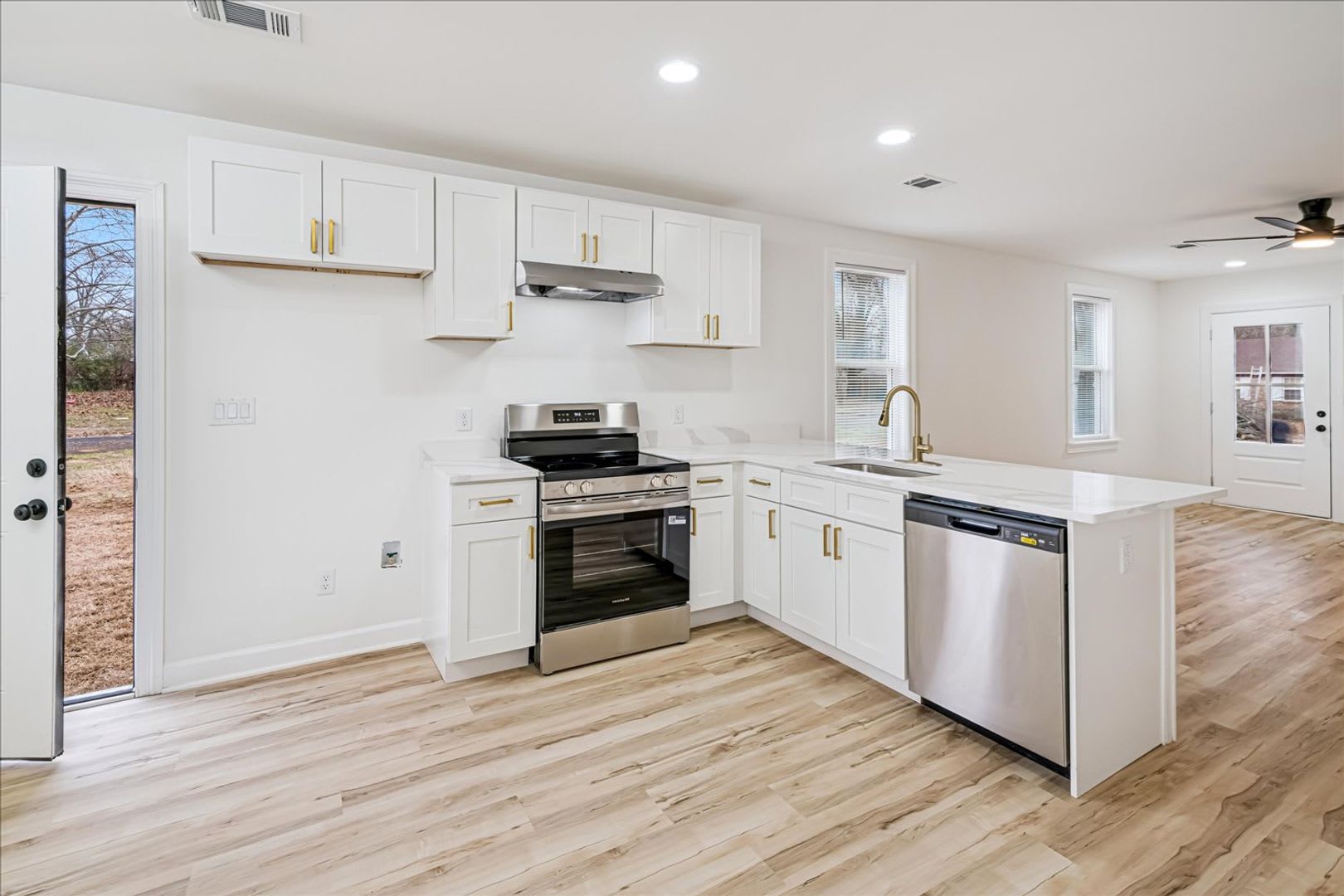 2994 Grenadier Memphis Tn 38127 – photo 4