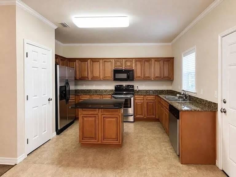 1492 Bentley Circle – photo 5