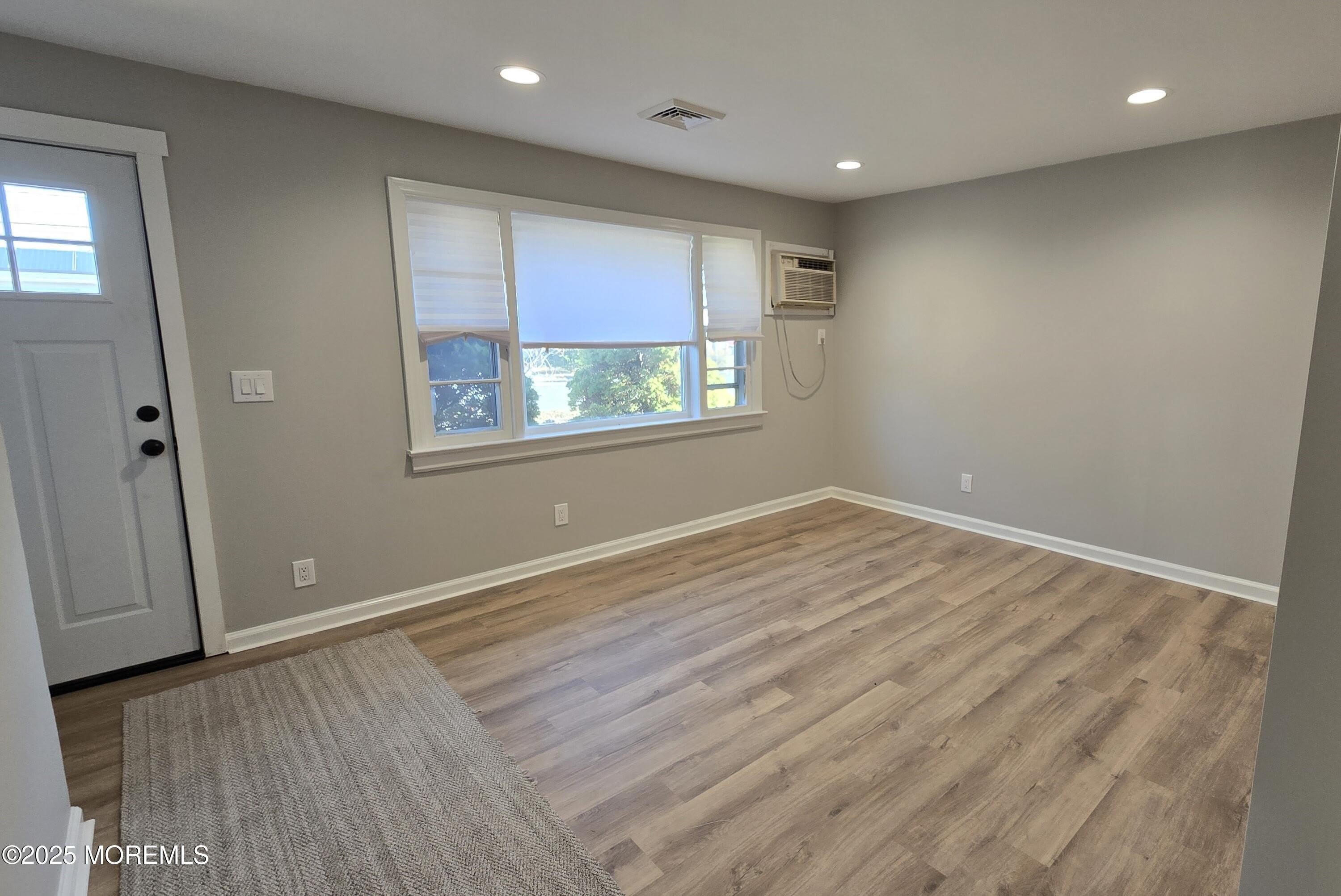 554 Lillie Road – photo 3