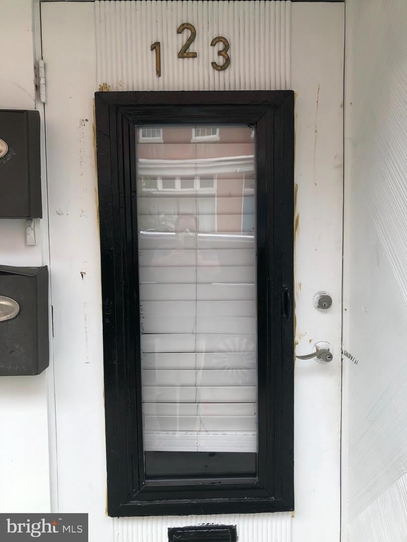 123 W Mulberry St B – photo 2