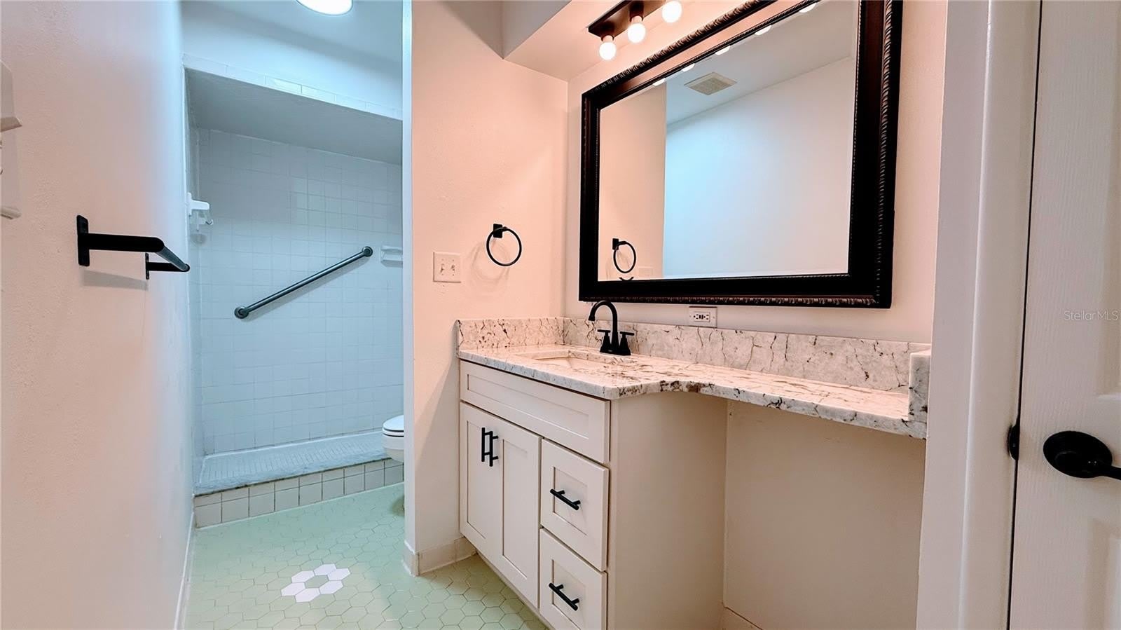 3429 S POLK Avenue – photo 4