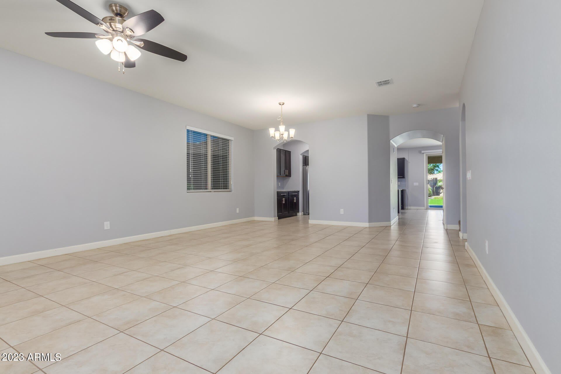 17186 W Lisbon Lane – photo 5
