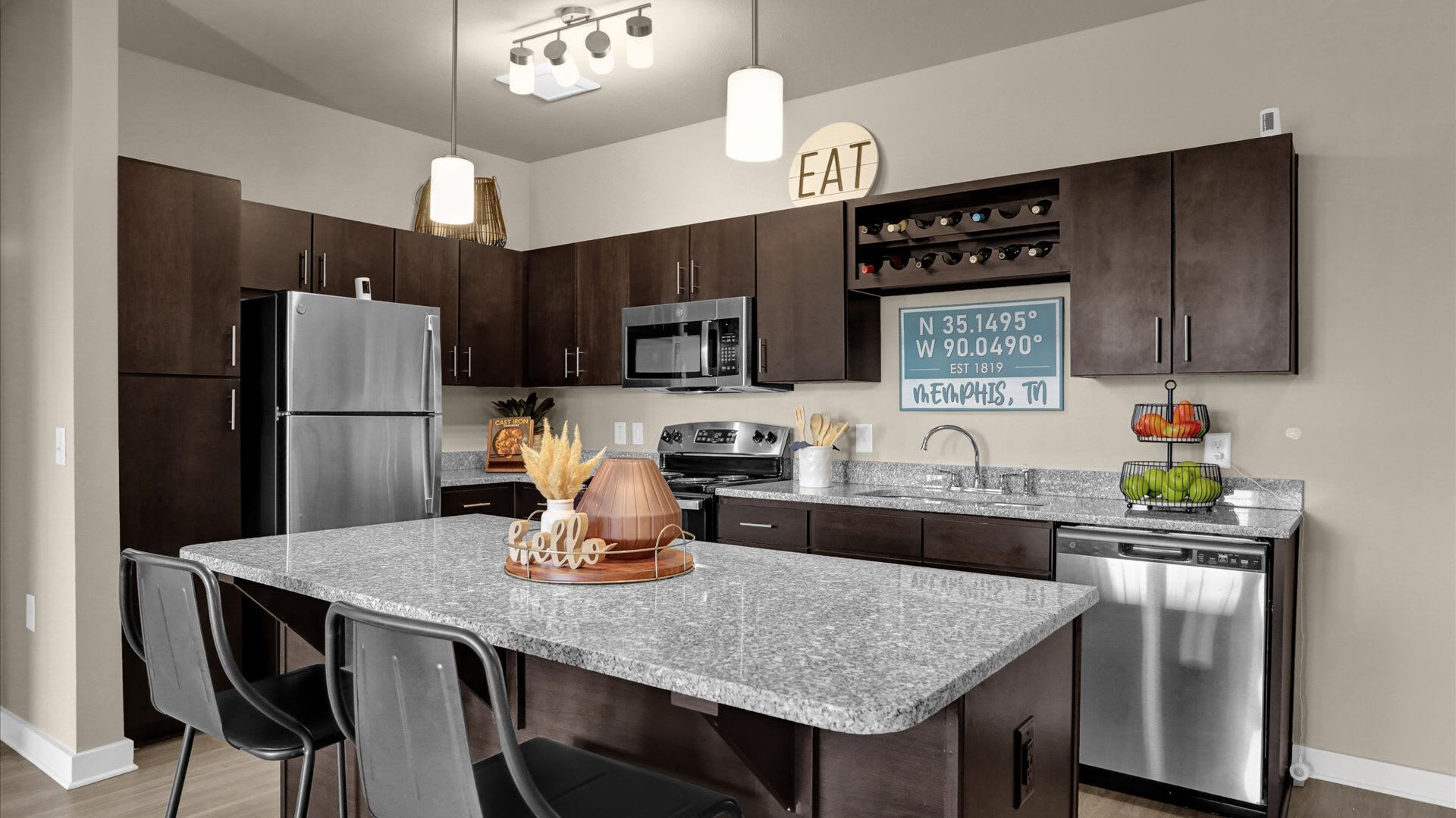 1440 Whitney 1 – photo 4
