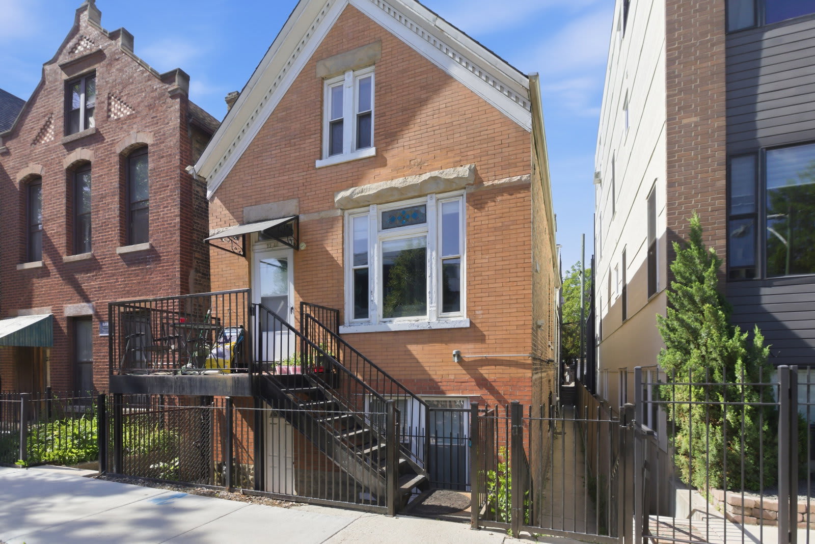 2240 West Palmer Street – photo 1