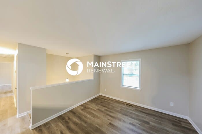 2551 Janice Circle Northeast – photo 3