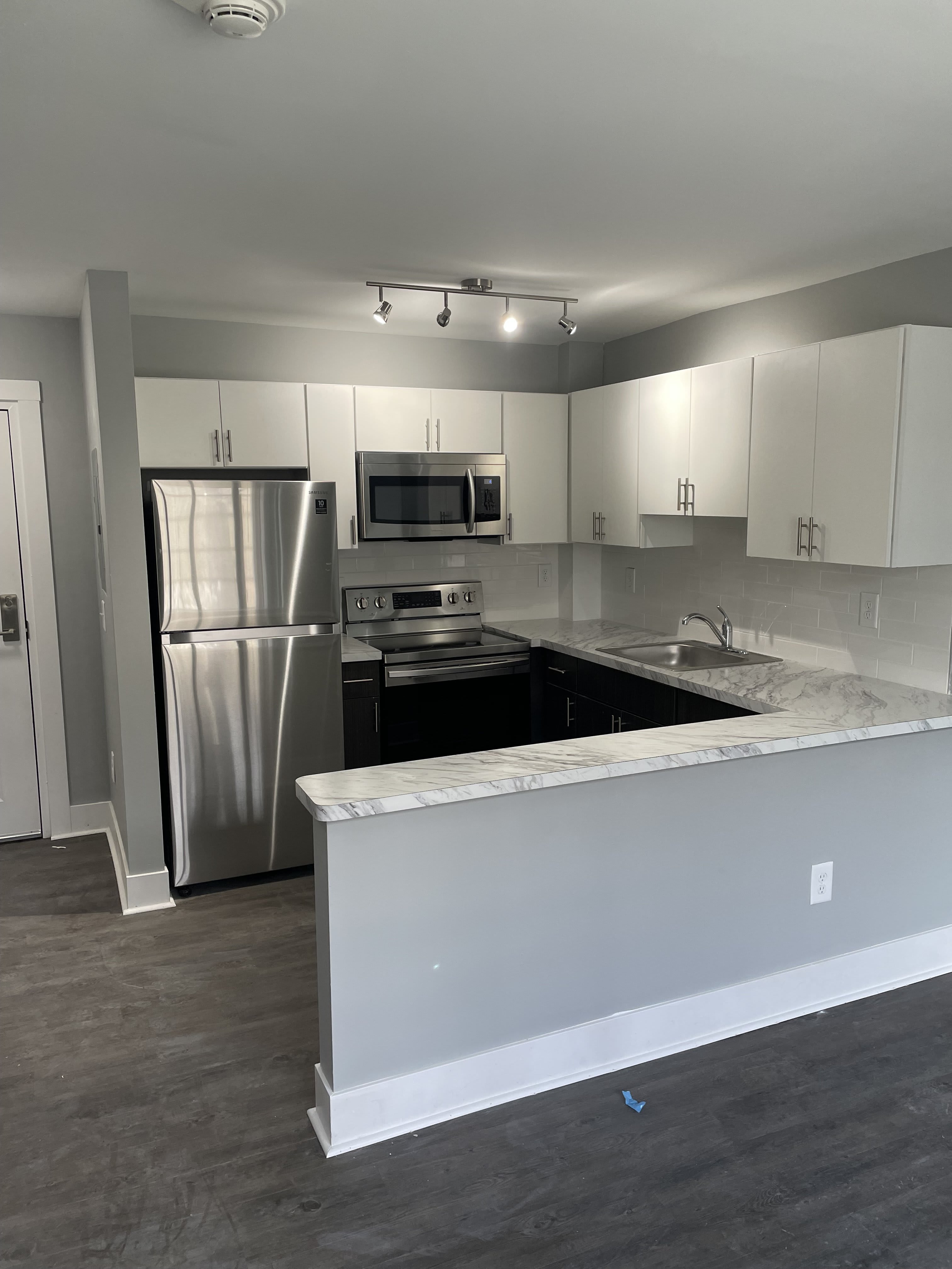 931 Covington Dr – photo 5