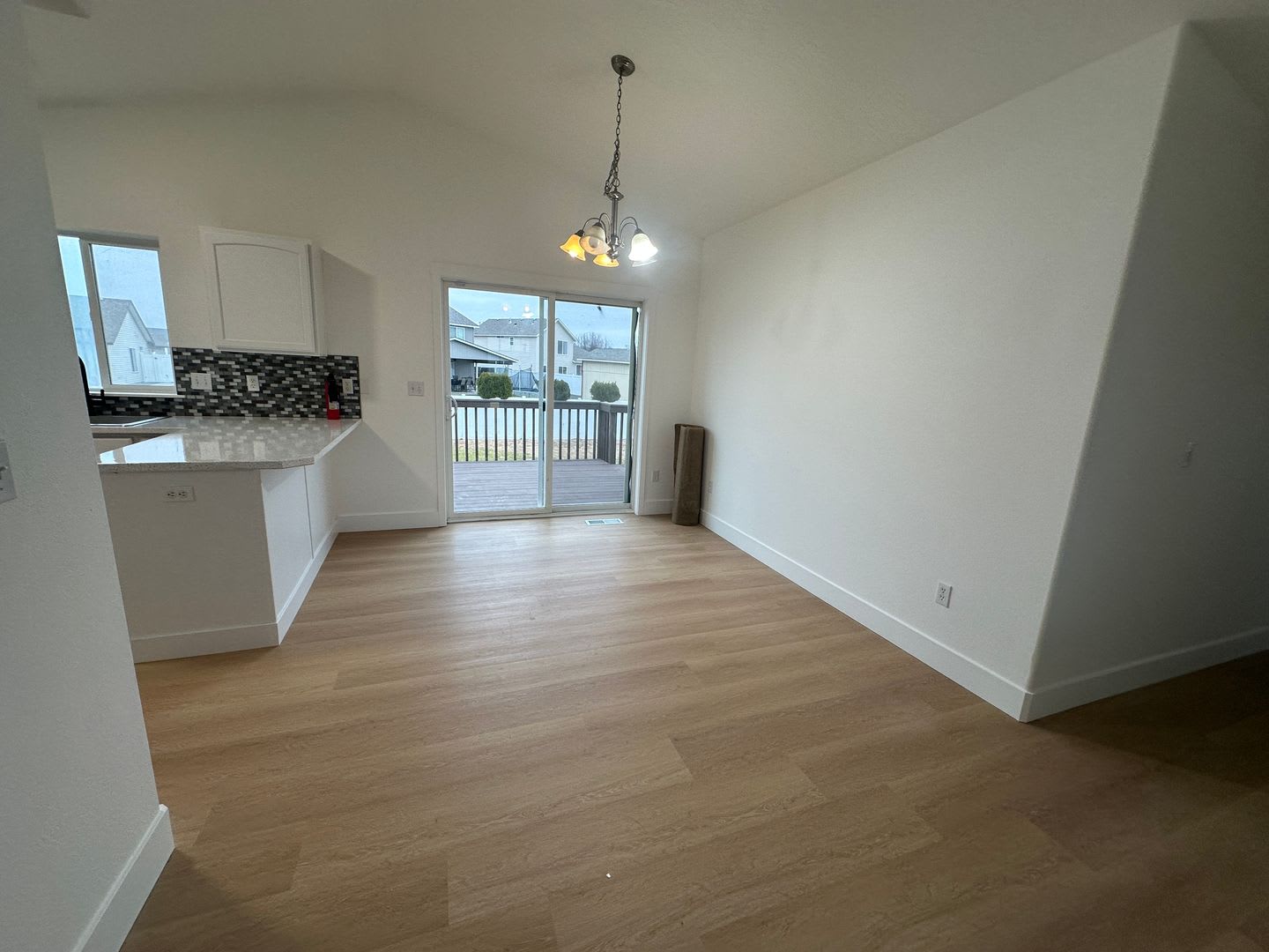 Spacious Single Family – photo 4