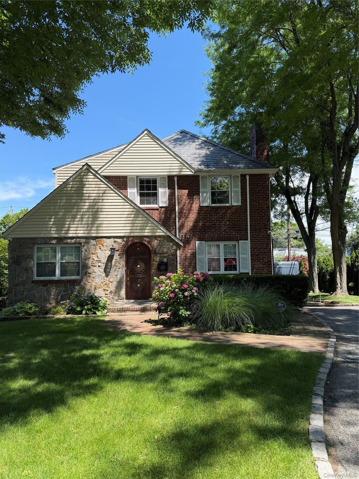 27 Upland Road – photo 1