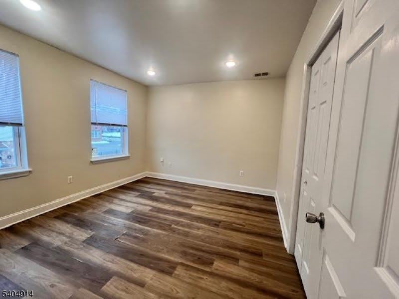 12 Seeley St – photo 3