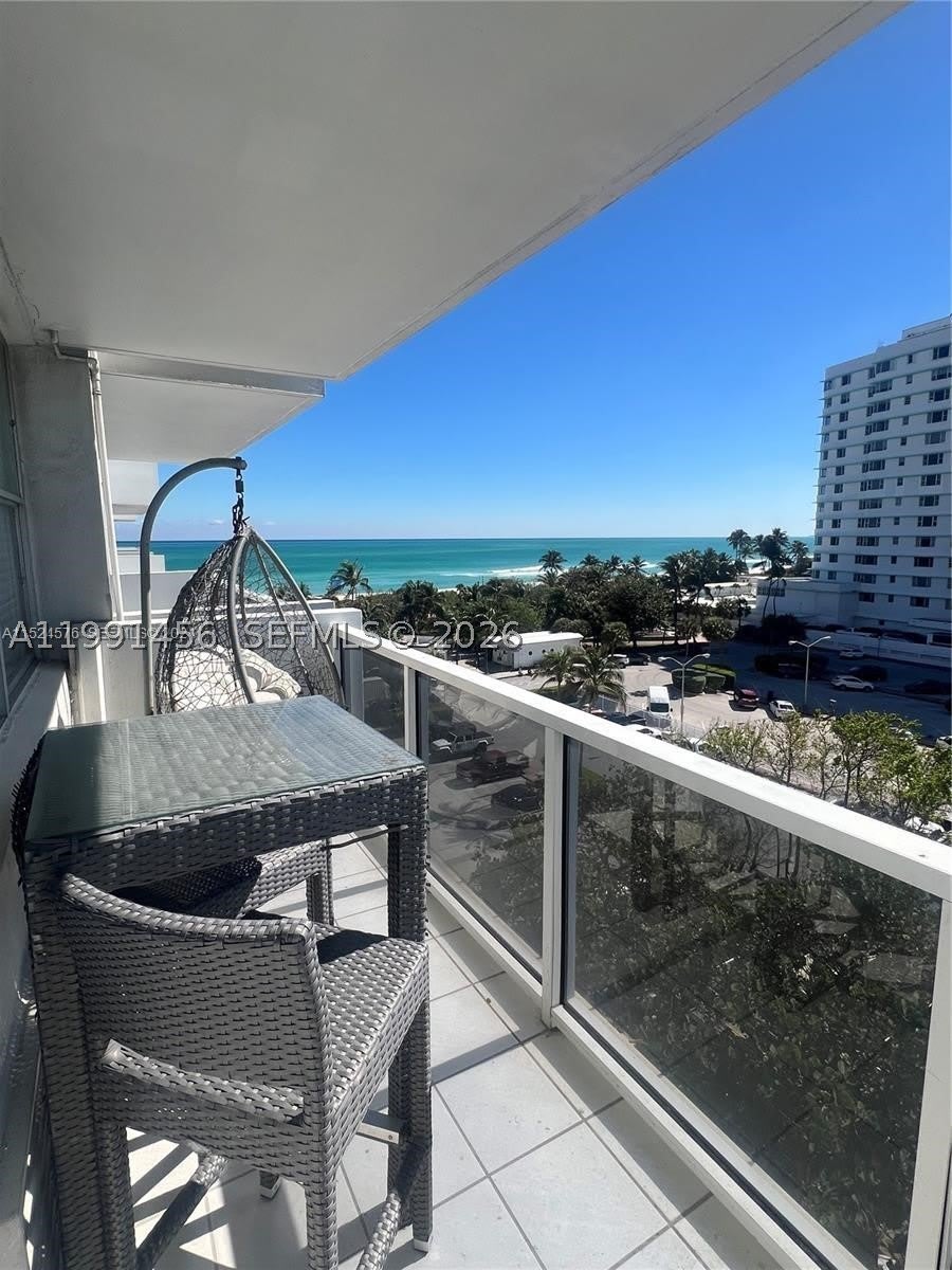 5313 Collins Ave – photo 4