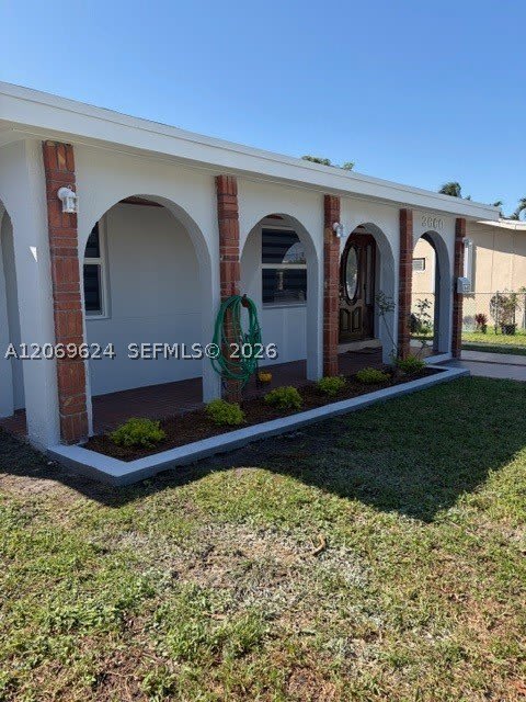 3660 NW 15th St – photo 2