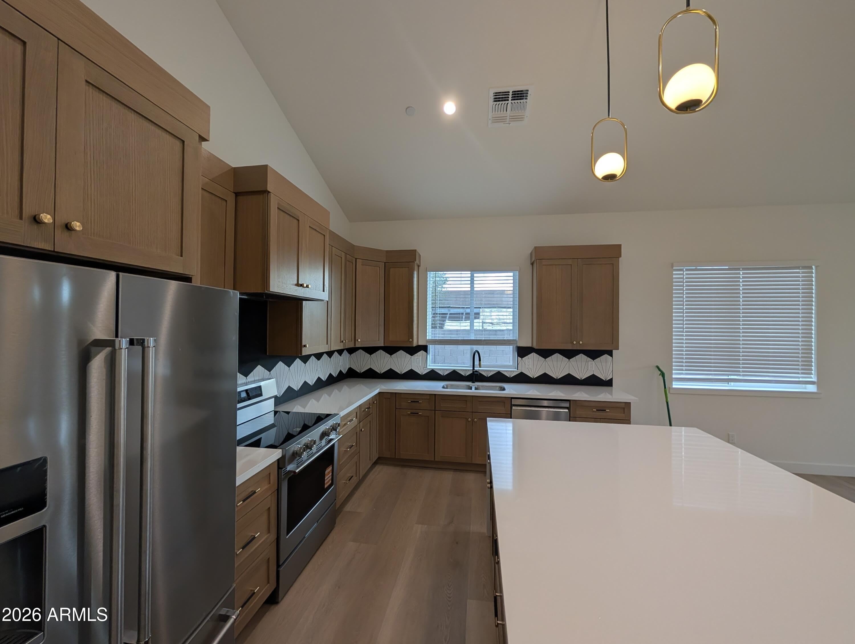 826 W 12Th Street – photo 5