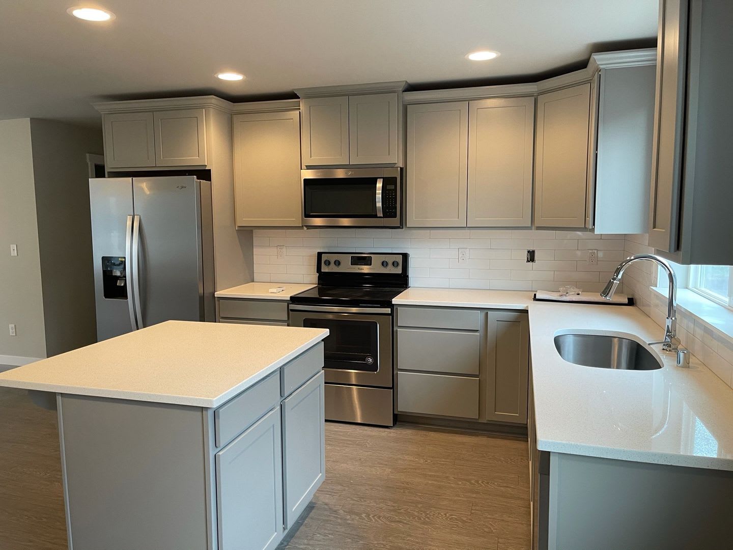 Beautiful 3 Bedroom Duplex with Garage! – photo 5
