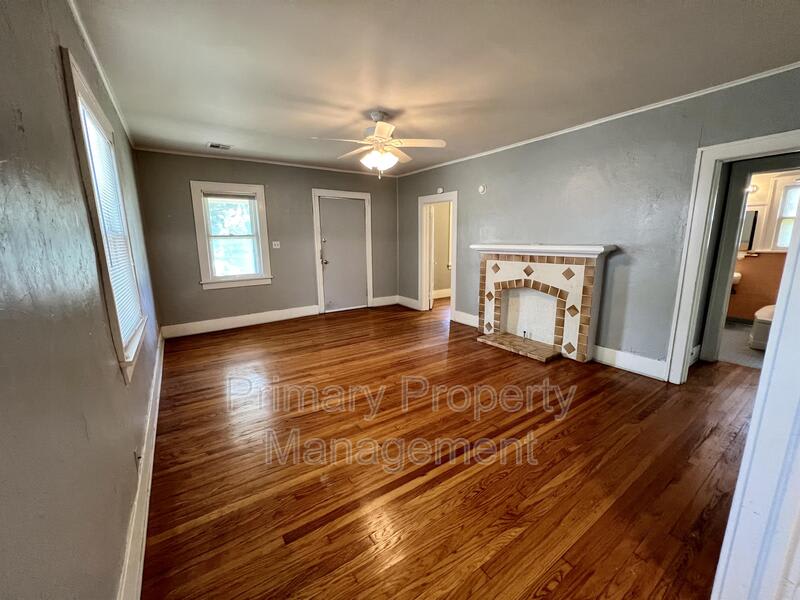 1501 NW 42nd ST – photo 4