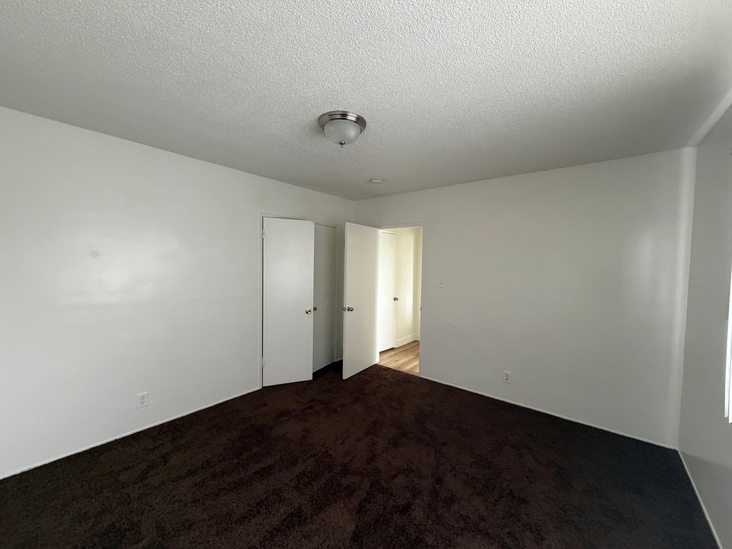 California 6900 – photo 2