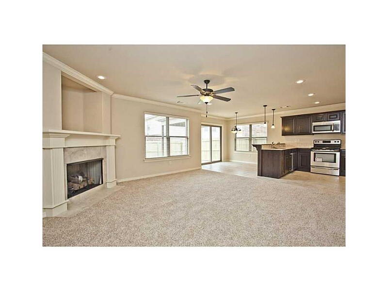 2669 N Miranda Ave – photo 2