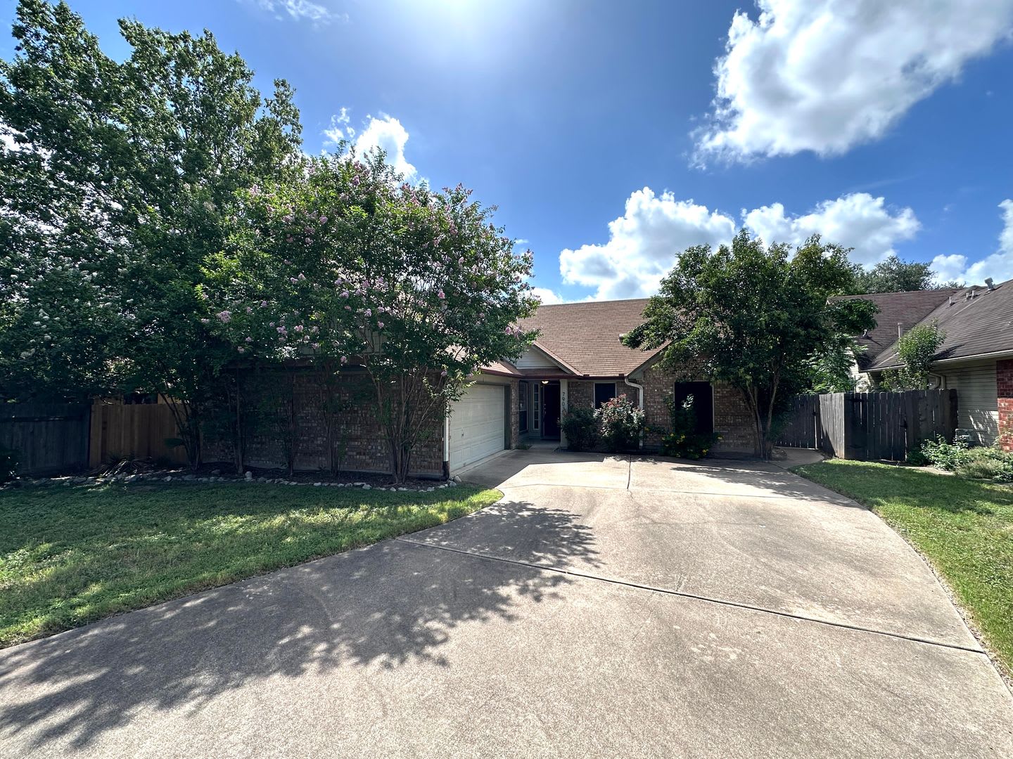 Charming Garden Style 3 Bedrooms 2 Bathroom Single Family Home For Rent In South Austin Cul De Sac Lot – photo 1