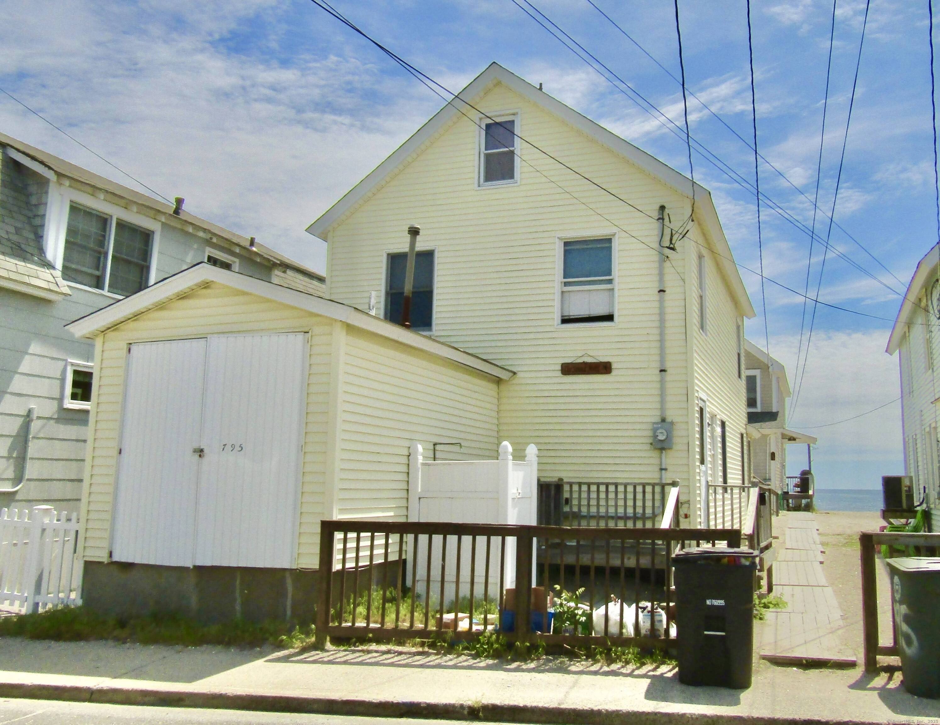795 E Broadway – photo 1