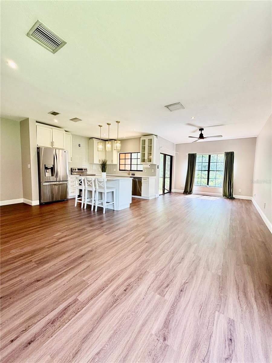 1050 BLACKWATER Drive – photo 4