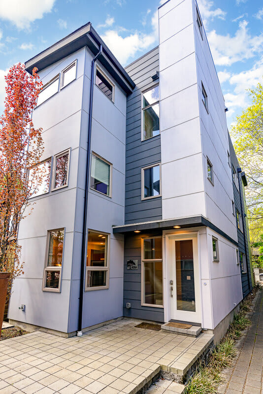 426 26Th Ave S – photo 2
