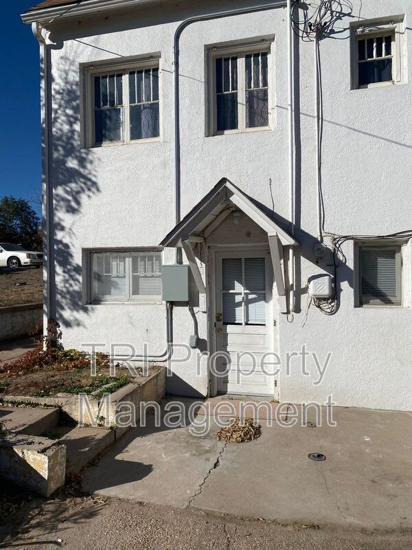 2200 9th St BSMT – photo 1