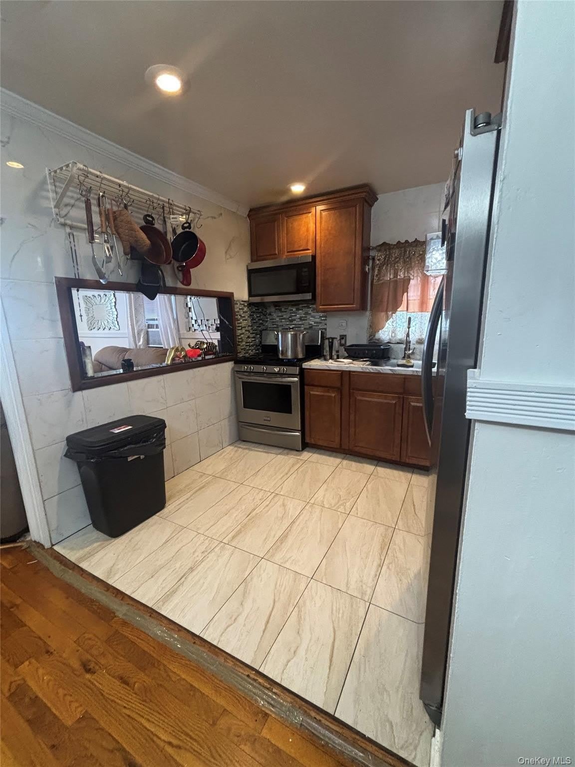 128-11 174th Place – photo 3