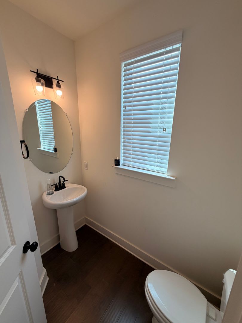 Elegant Lithonia 3 Bedroom 2.5 bath with Fenced backyard! – photo 3